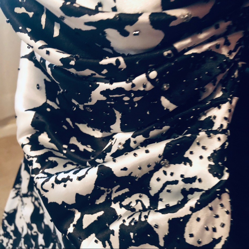 Black and white formal dress. Size 3/4 - Picture 3 of 4